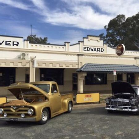 Edward River Hotel Deniliquin Extérieur photo